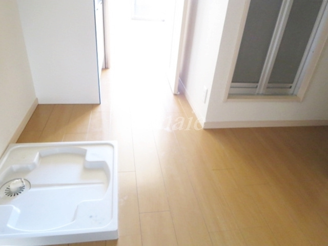 アイ・アム十条ウエストヒルズの居間・リビング|廊下スペースです☆