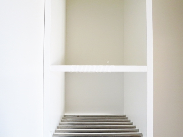 アイ・アム十条ウエストヒルズのキッチン|キッチン上部収納です♪