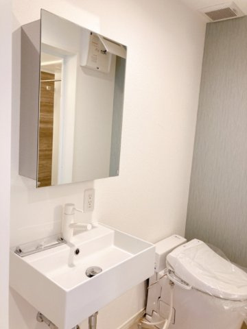 杉並区梅里１丁目のアパートの独立洗面台|同仕様