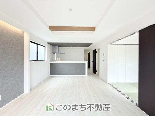 グラファーレ宇都宮市上戸祭2期の居間・リビング|日当たりのいい広い開放的なリビングございます。