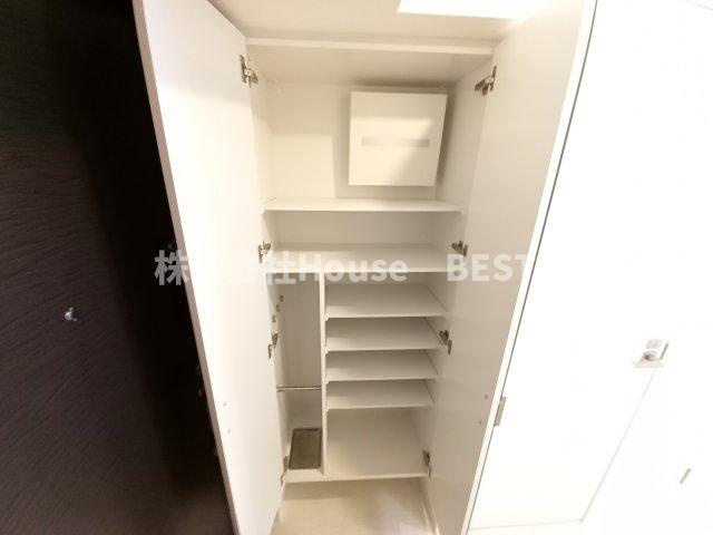 エスリード神戸大倉山ヒルズの収納