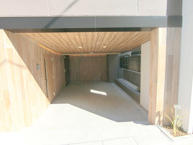 タスキ　リシェス　池上のエントランス