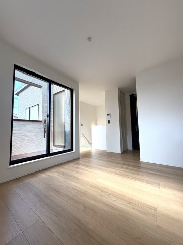 URBAN SHONAN LIFE — 辻堂1丁目の新築のダイニング