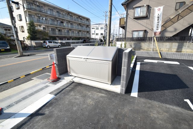 テラス市川高谷のその他共用部分|ゴミ置き場があります