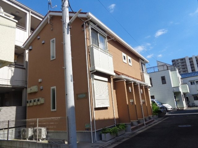 キャステールの外観