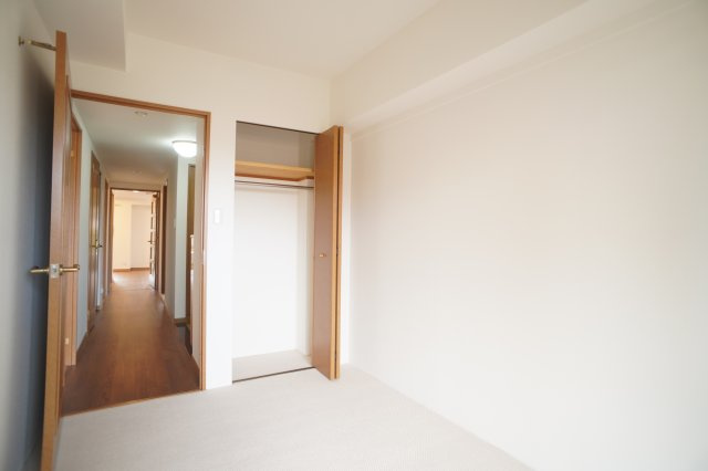 ローレルスクエア登美ヶ丘Ｉ期の居間・リビング