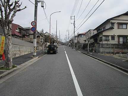 広島市安佐南区上安４丁目　新築一戸建ての前面道路含む現地写真