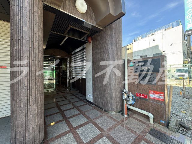 幸田マンション新深江　のエントランス|ゆとりのあるエントランスです