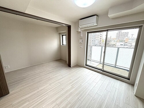 プレサンスロジェ天王寺真田山公園の居間・リビング|リビングダイニング