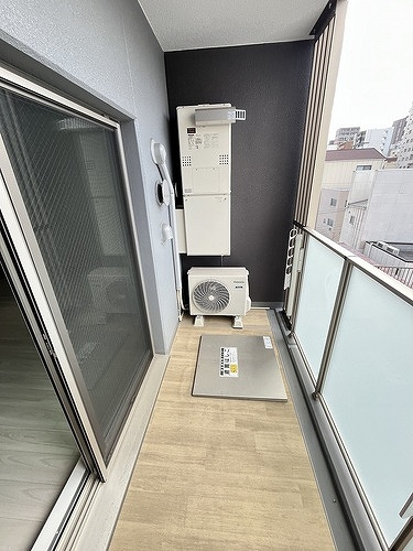 プレサンスロジェ天王寺真田山公園のバルコニー|お洗濯にも便利なバルコニー付き