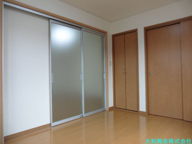 クレール東林間の寝室