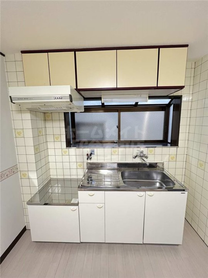 【キッチン】 | ポートアメニティ弁天 | お料理しやすいキッチンです