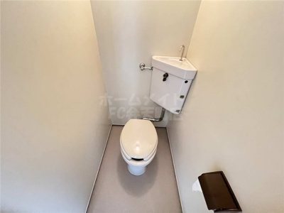 【トイレ】 | ポートアメニティ弁天 | 落ち着いた色調のトイレです