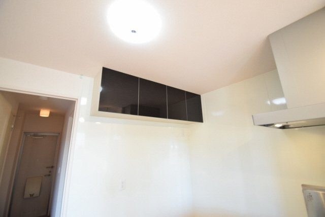 ブランシュールＡのその他|キッチン上部に棚あります