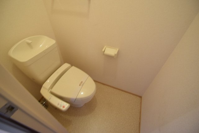 ブランシュールＡのトイレ|ウォッシュレット付き