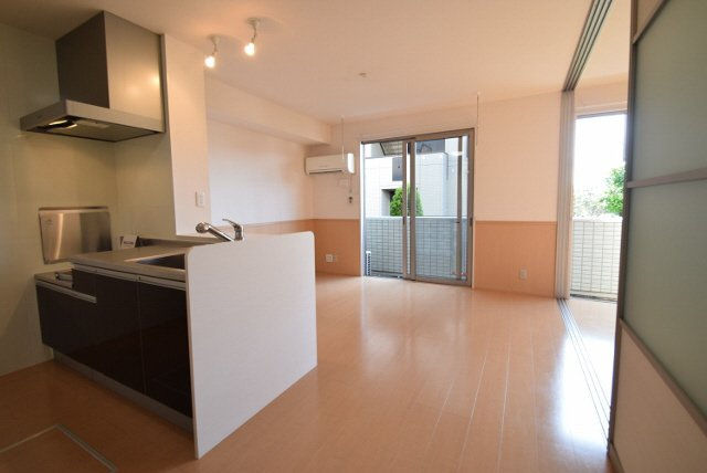 ブランシュールＡの居間・リビング|別の部屋の写真