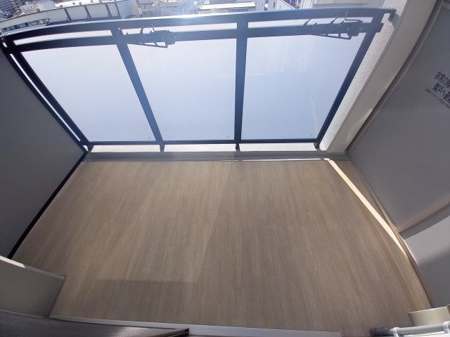 エスリード神戸兵庫駅ミッドポートのバルコニー