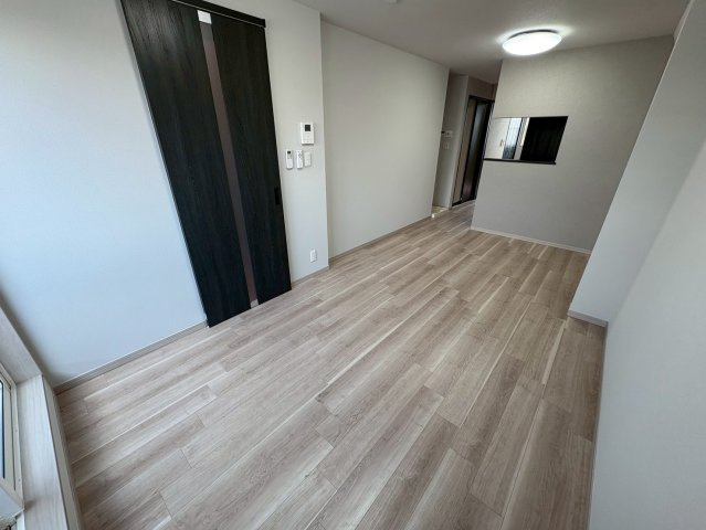 G BASE市川平田の内装