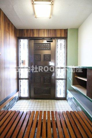 南鷹尾貸家の玄関|ゆったりとした玄関です