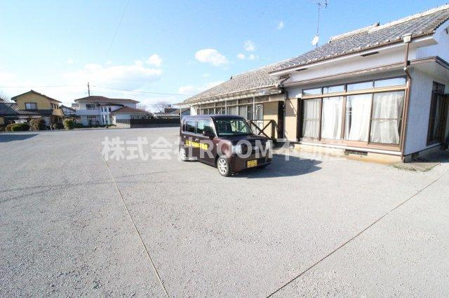 南鷹尾貸家の駐車場|駐車場完備です