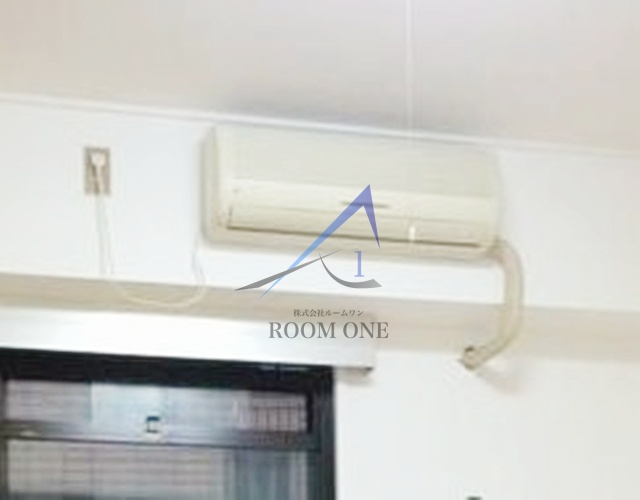 ＳＵＮ　ＳＩＤＥ　１２の設備|エアコン付きです。