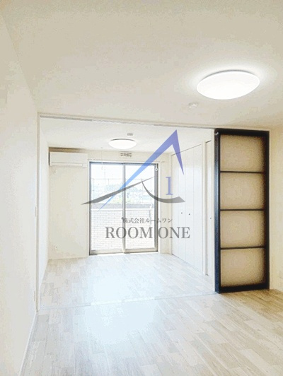 Kitamachi Residenceの居間・リビング|洋室のお部屋です。