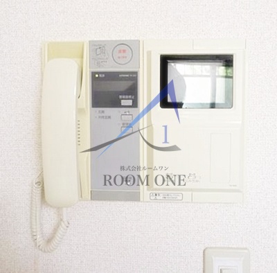 サンテミリオン目白台のセキュリティ|モニター付きインターホンです。