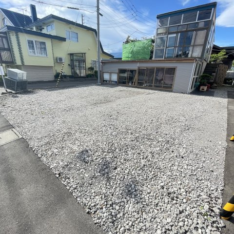 ハイツひとみの駐車場