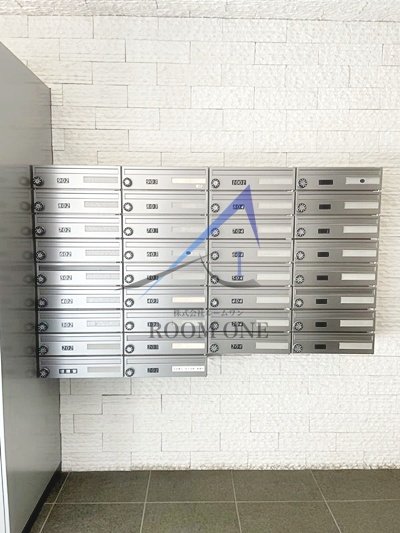 グランヴァン王子駅前