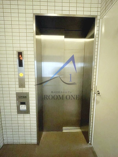 グランヴァン王子駅前