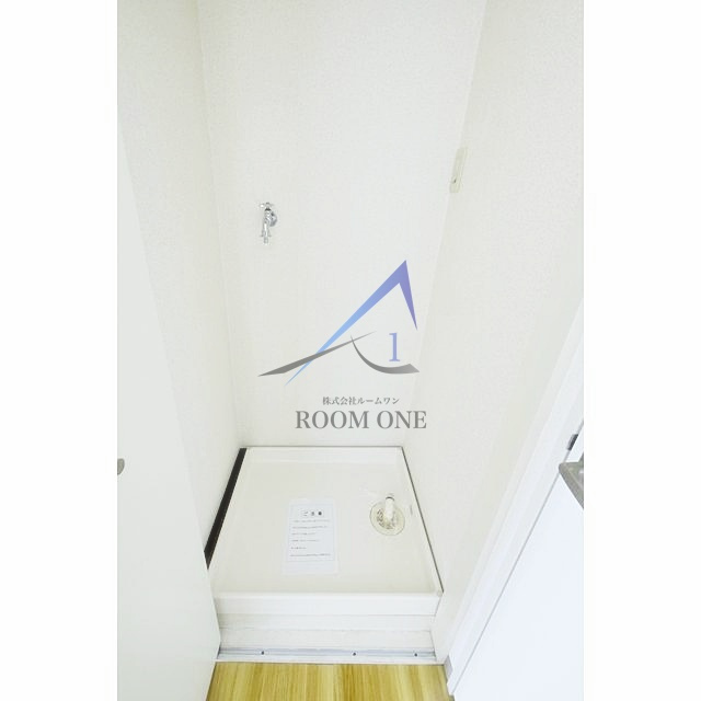 日暮里サンライズマンションの設備|洗濯機置き場です。