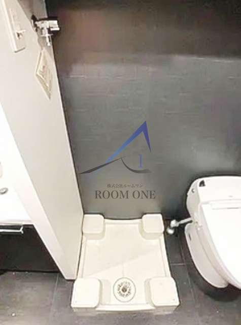 ロアール大塚弐番館の設備|洗濯機置き場です。