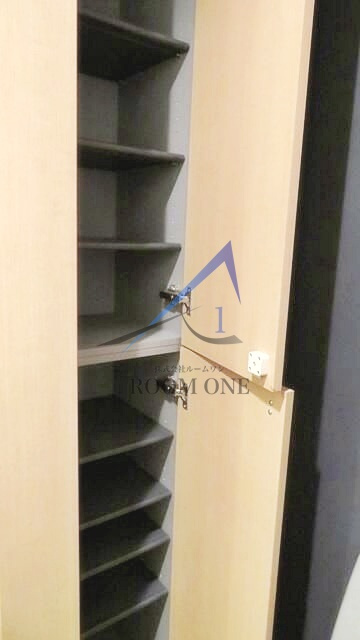 リースランド十条の内装