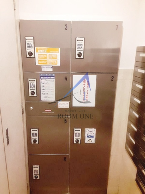 サンテミリオン大塚壱番館のその他共用部分|宅配ボックスです。