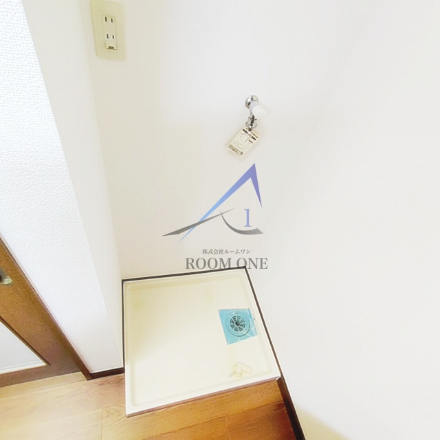 サンシャイン西蒲田の設備|洗濯機置き場です。