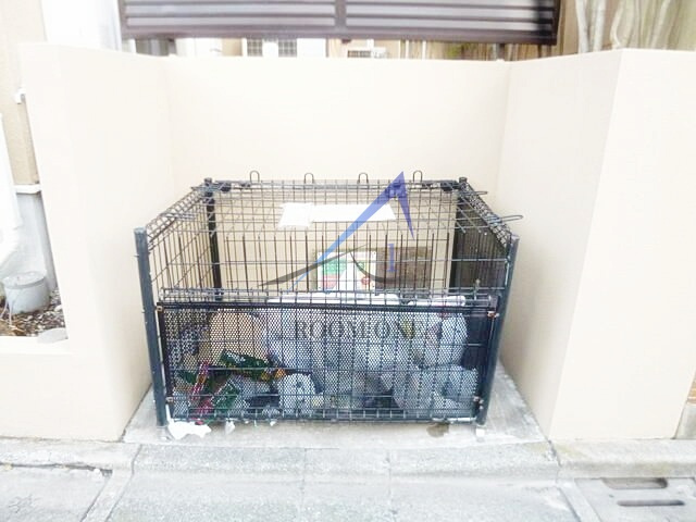ラフュージュ北千束のその他共用部分|敷地内ごみ置き場です。