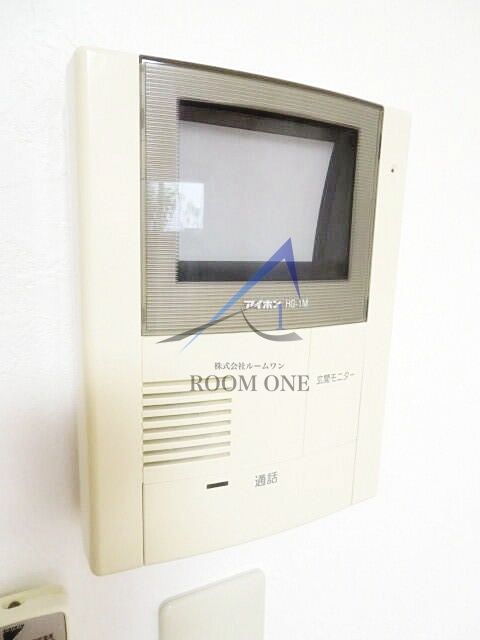 ラフュージュ北千束のセキュリティ|モニター付きインターホンです。