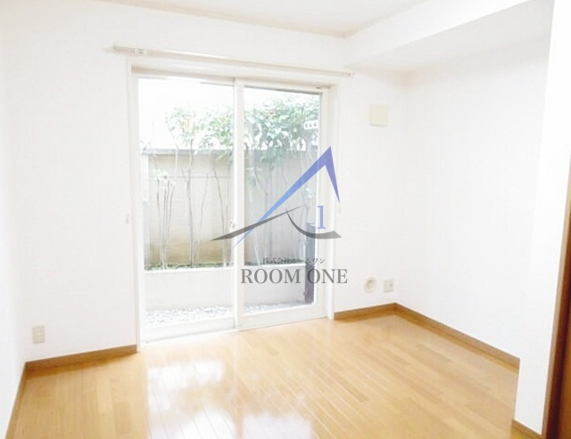 ラフュージュ北千束の居間・リビング|洋室のお部屋です。