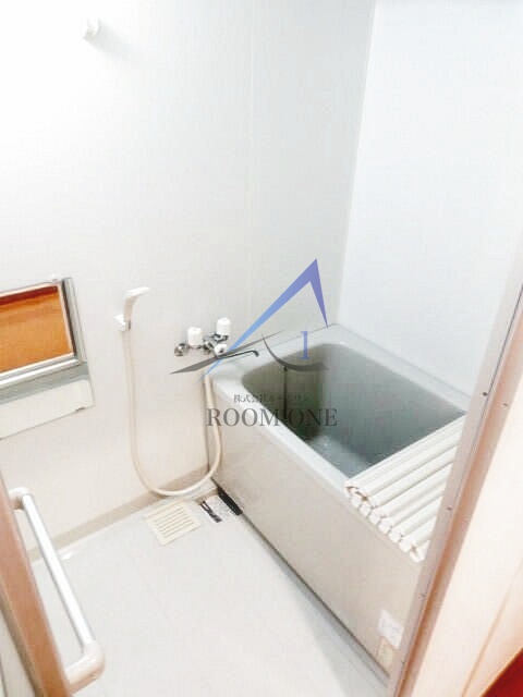 ラフュージュ北千束の浴室|お風呂です。