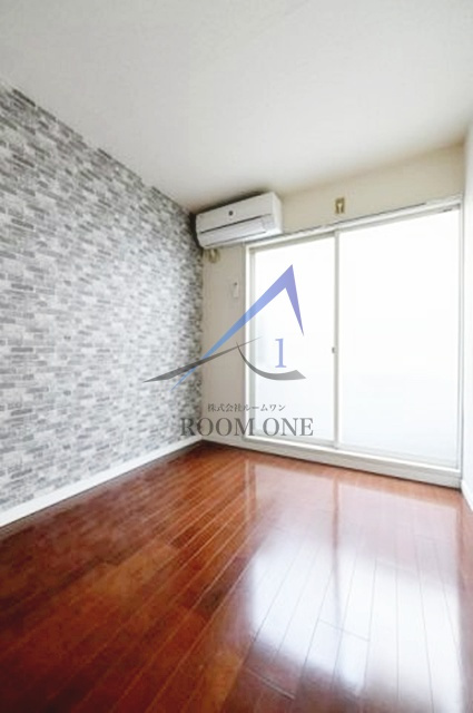 メトリブ三軒茶屋の居間・リビング|洋室のお部屋です。