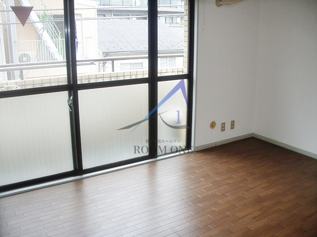 ライオンズマンション白金第2の居間・リビング|洋室のお部屋です。