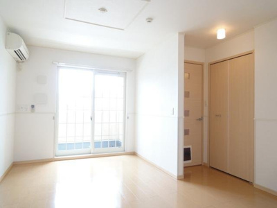 【居間・リビング】 | エリーゼ | ゆったりとしたリビングです