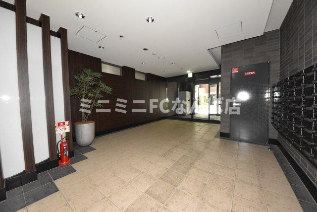 レジディア京町堀のエントランス