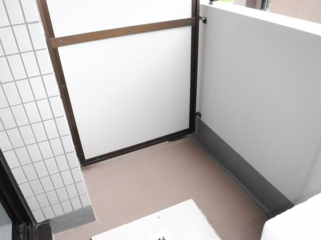 朝日多摩川プラザのバルコニー