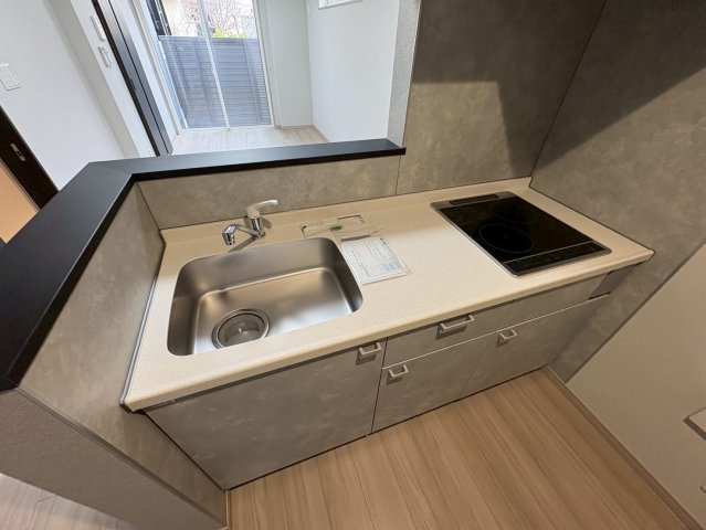 G BASE市川平田のキッチン