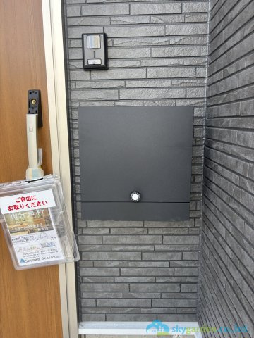 平塚市山下第15　新築戸建　全4棟3号棟の玄関