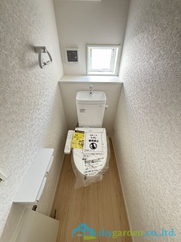平塚市山下第15　新築戸建　全4棟3号棟のトイレ