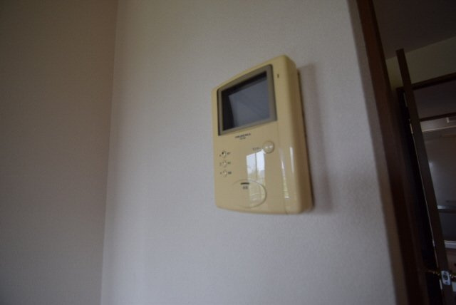 ベルデュールＢの設備|ＴＶモニターホンで来客を確認できます。