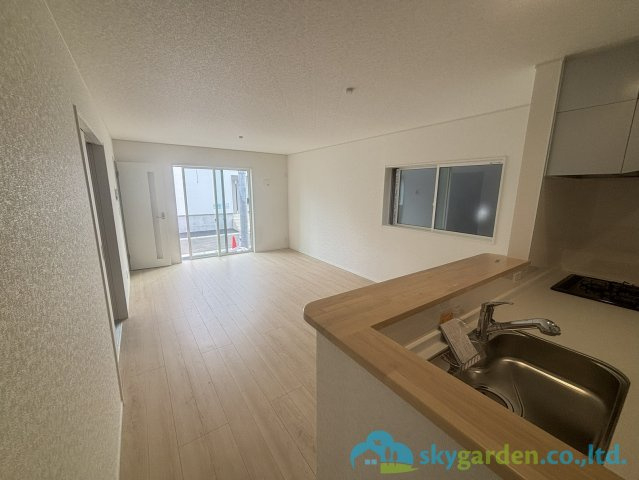 平塚市山下第15　新築戸建　全4棟2号棟の居間・リビング