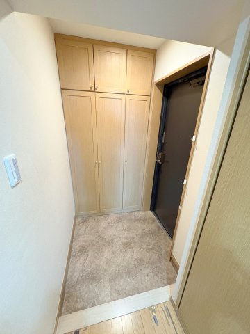 プレミール赤羽の玄関